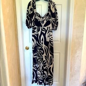 FARM RIO Black and Cream Patterned Jumpsuit- size Large
